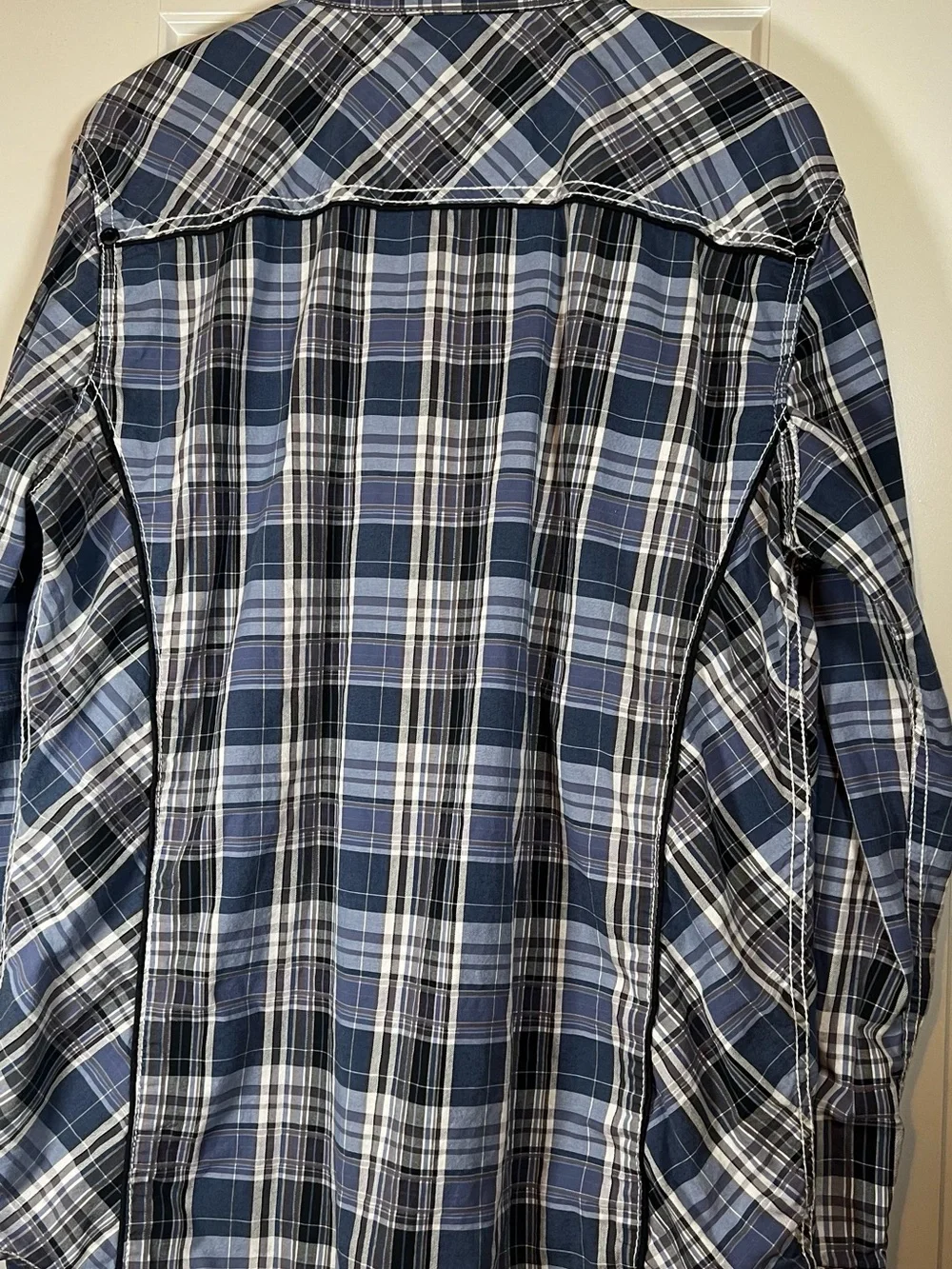 Men’s Buckle Black Blue Plaid Button-Down Shirt Large